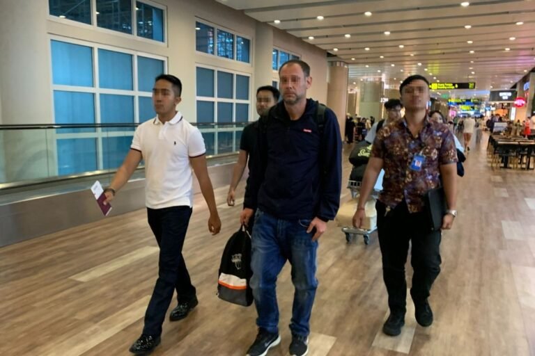 Aniaya Warga Lokal dan Overstay 3 Tahun, WN Italia Dideportasi dari Bali